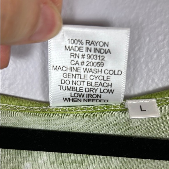 Parsley & Sage Green and White Tie-Dye Long Sleeve Tunic Top Size Large - Picture 8 of 9